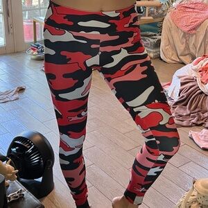 Women's Red Camo Leggings by Corey Paige LIKE new!! XS-S